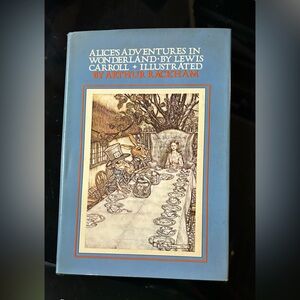 Alice in Wonderland Illustrated Box